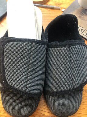 Ravelier Diabetic Slippers Shoes - Women 6 Wide/Men Wide? - 3 sets of insoles